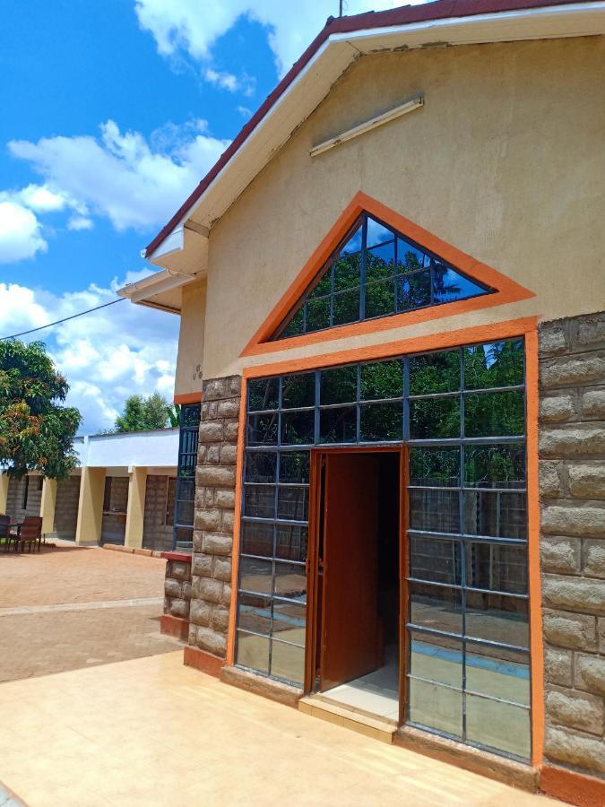 The Peak Meadows Hotel Nyeri Exterior foto